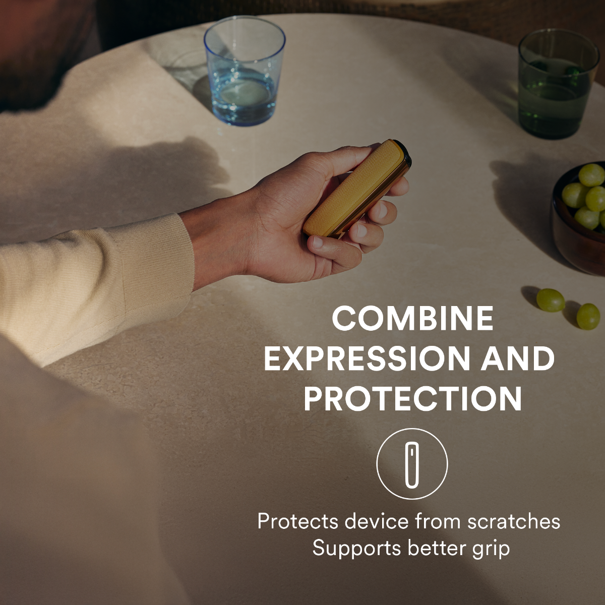 Ploom AURA Back Cover in Jet Black: express yourself with different vibrant colors.